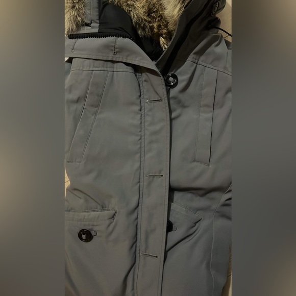 Canada Goose Women’s Size Small Authentic - Picture 7 of 7